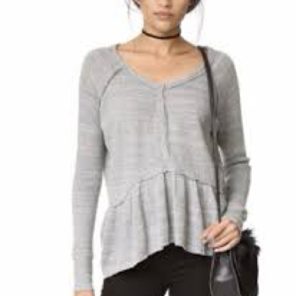 We The Free by Free People Gray Peplum Thermal Top Size XS